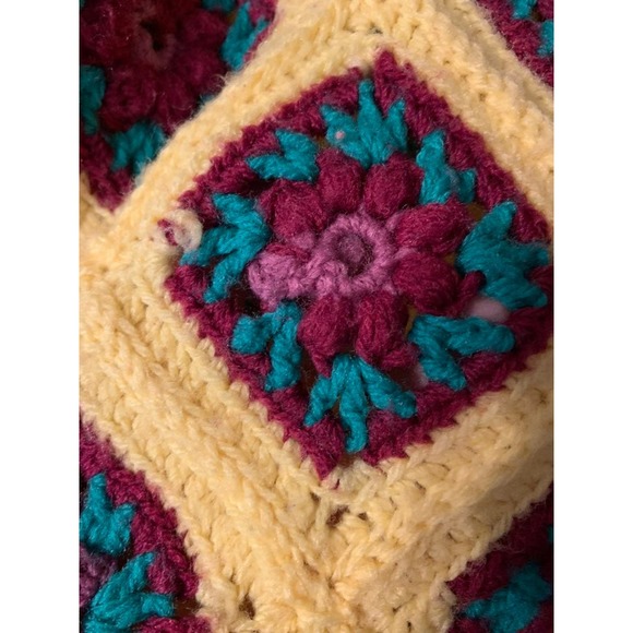 Vintage 70s handmade crochet yellow granny square blanket sweater size medium - Picture 6 of 11